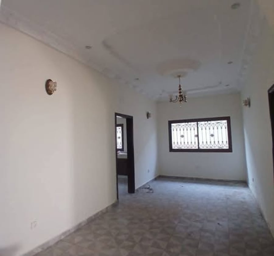 Villa à louer à Nkolnda