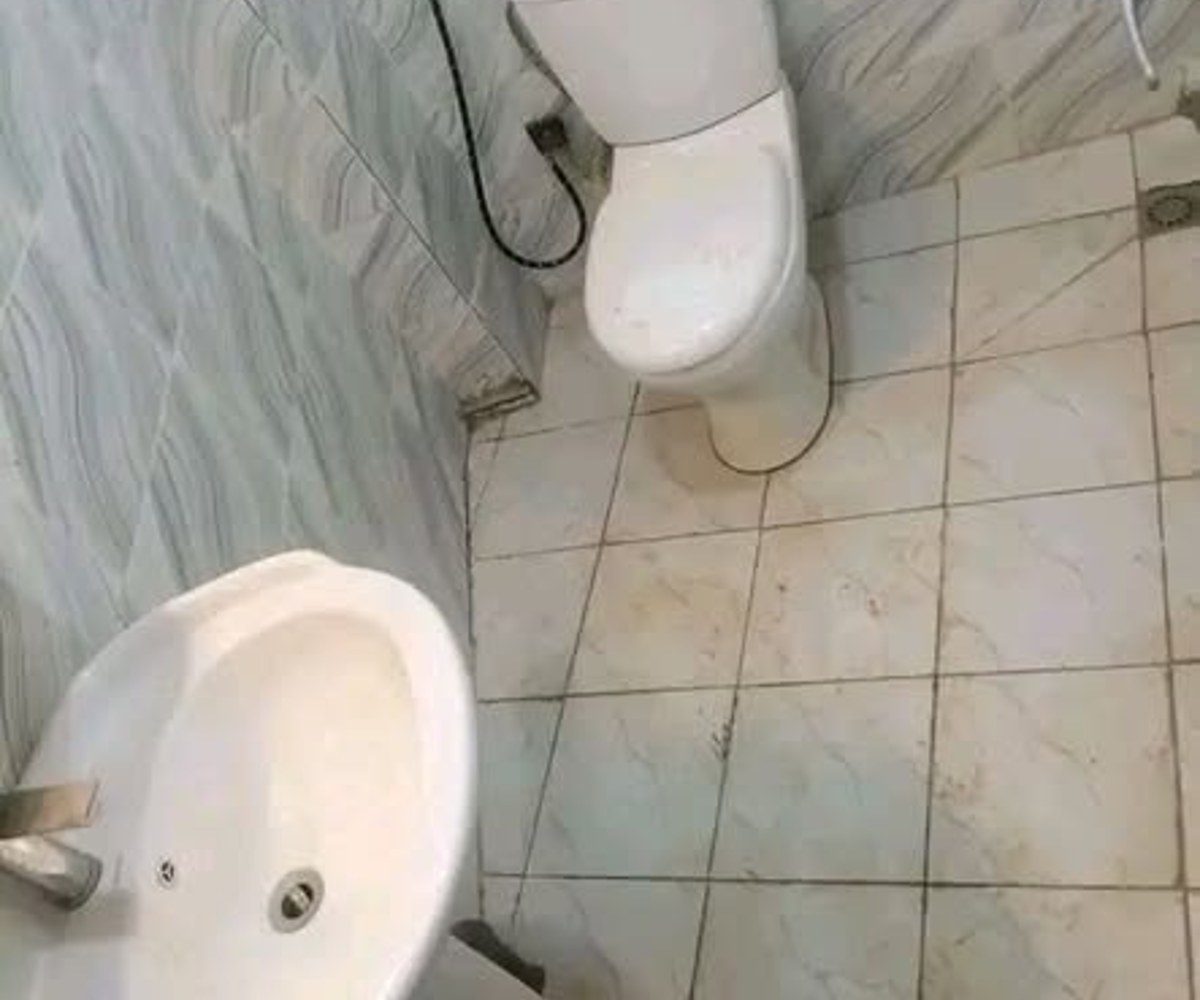 Chambre moderne à louer à Odza Petit Marché