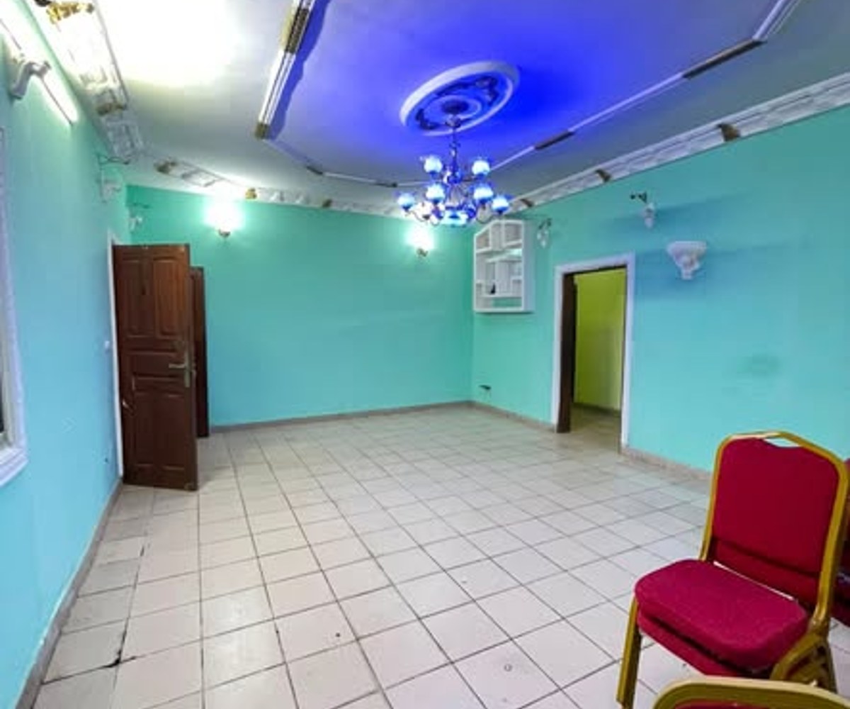Appartement moderne à louer - Biyem-Assi Acacia