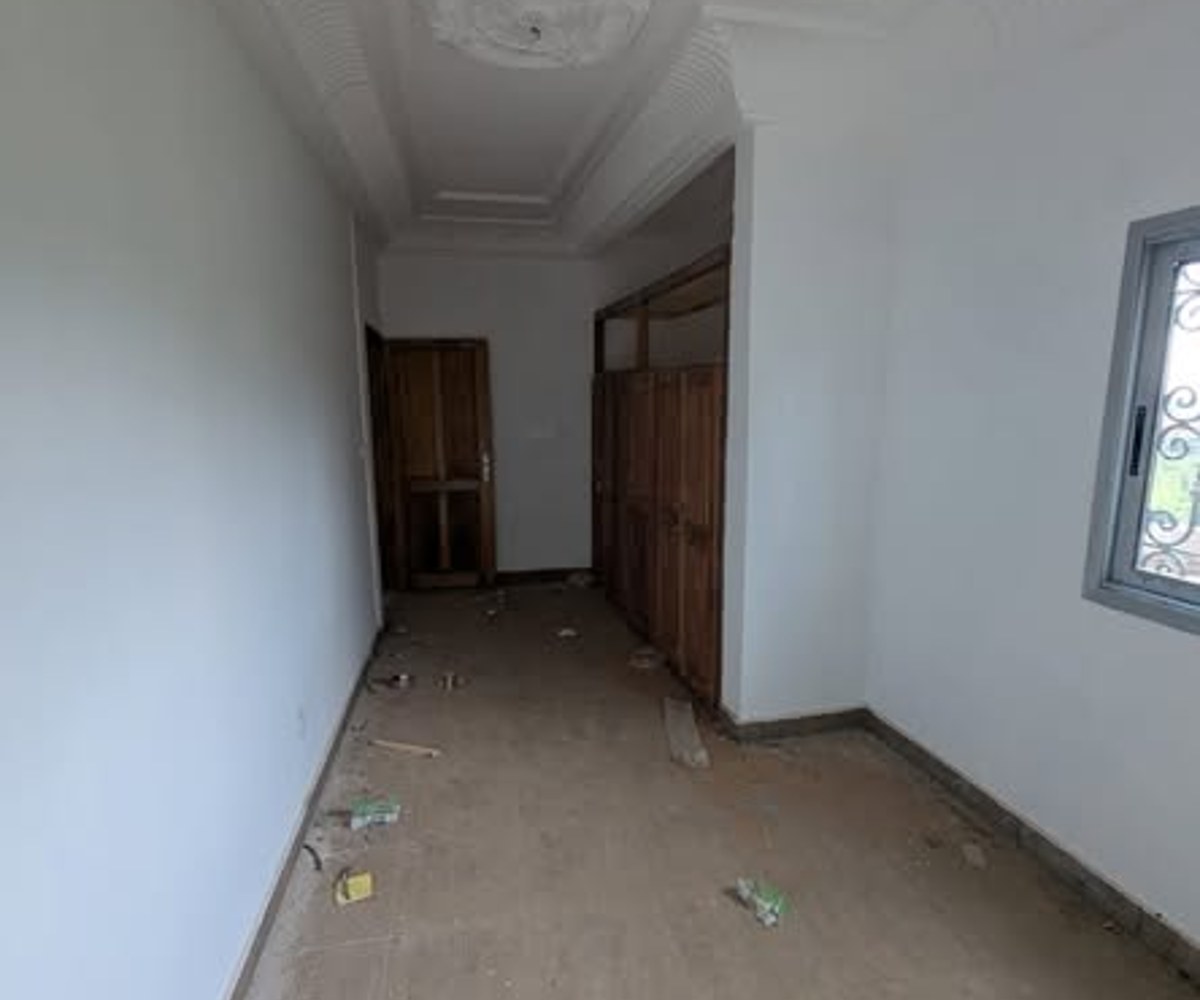 Studio moderne à louer à Fourgerol