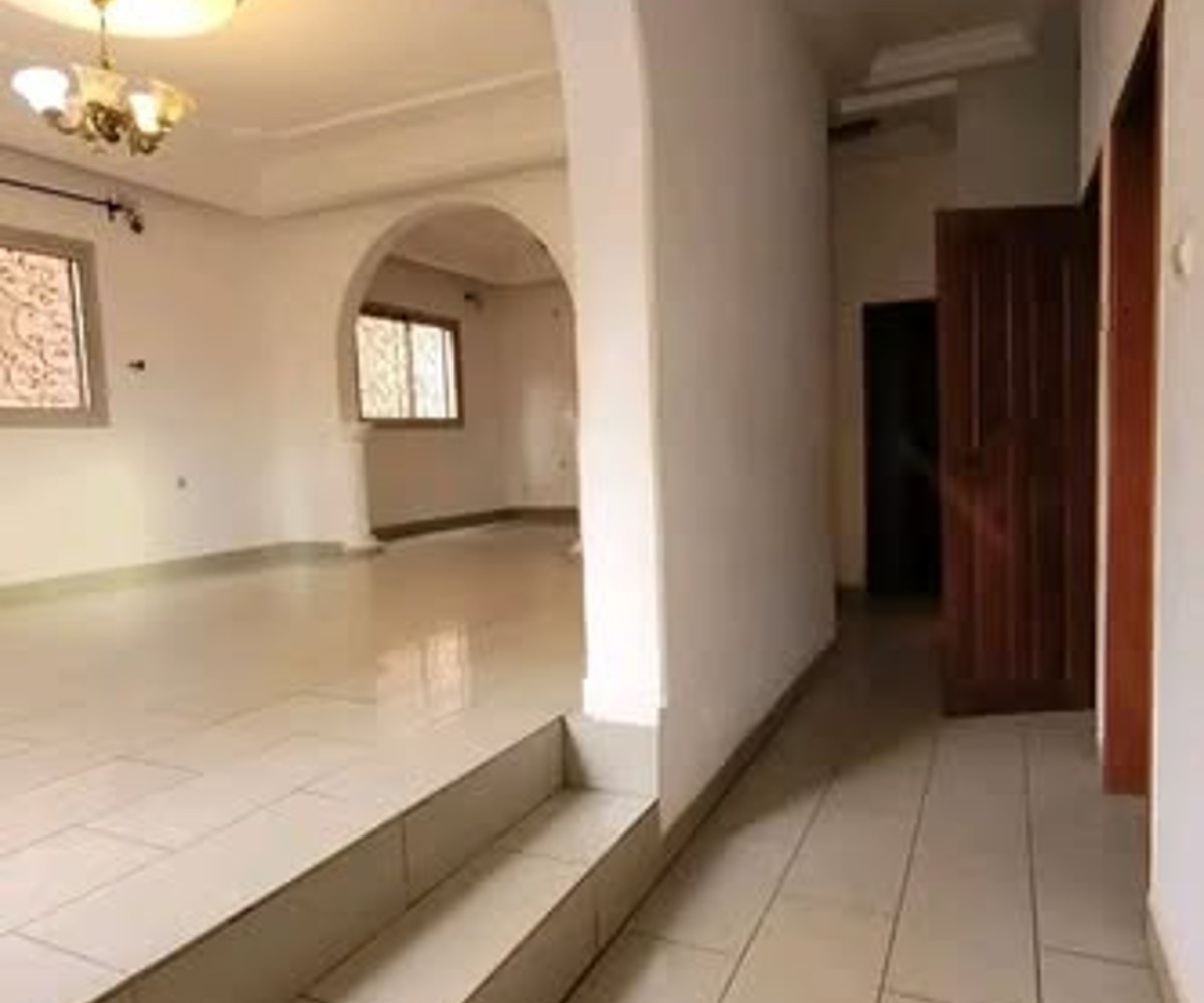 Duplex moderne à louer - Yaoundé Biyem-Assi