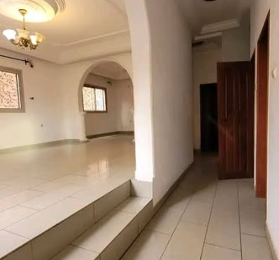 Duplex moderne à louer - Yaoundé Biyem-Assi