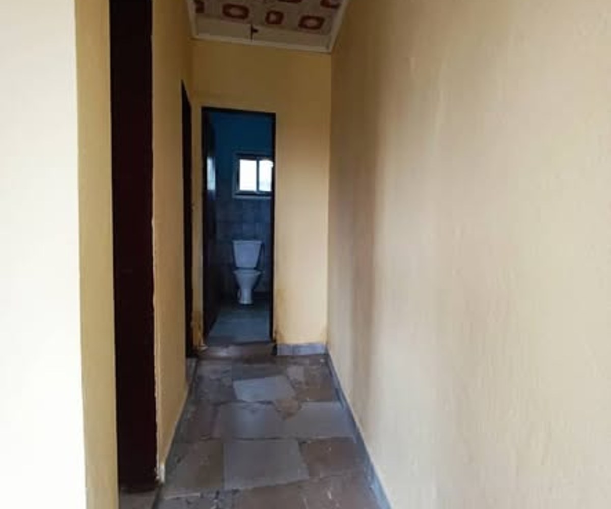 Studio moderne à Nyalla Nkolbong