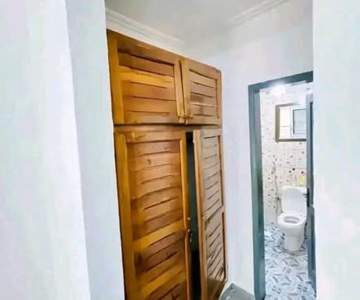 Chambre moderne à louer - Makepe Missoké