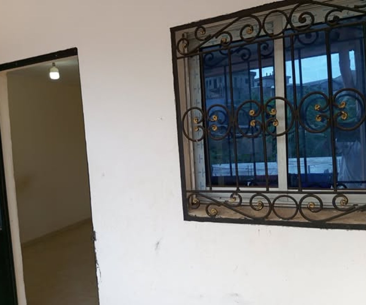 Studio moderne à Nyalla Nkolbong