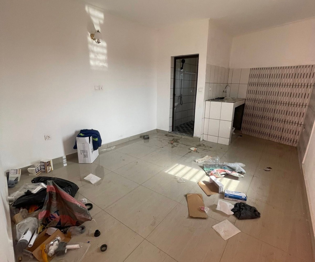 Chambre moderne à louer à Logbessou