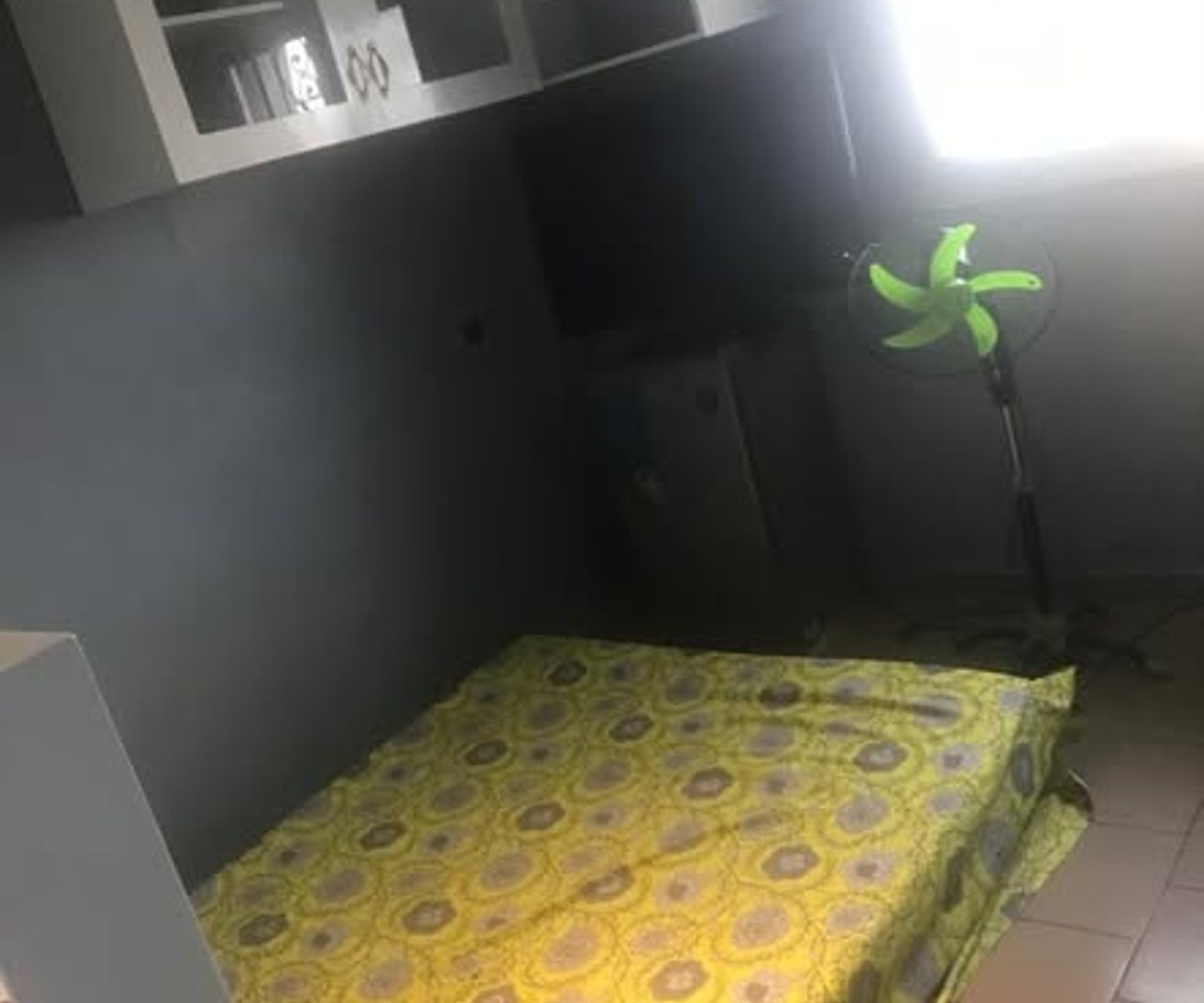 Grande chambre à louer à Bonamoussadi