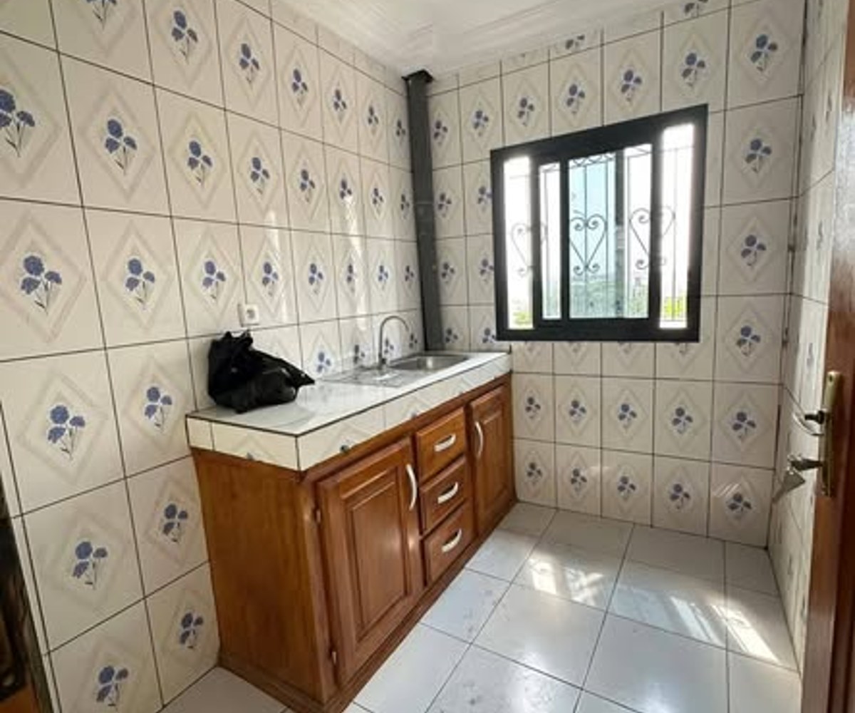 Appartement haut standing à louer – Yassa