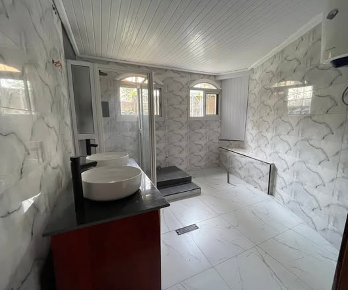 Appartement haut standing à louer - Bonapriso, Douala