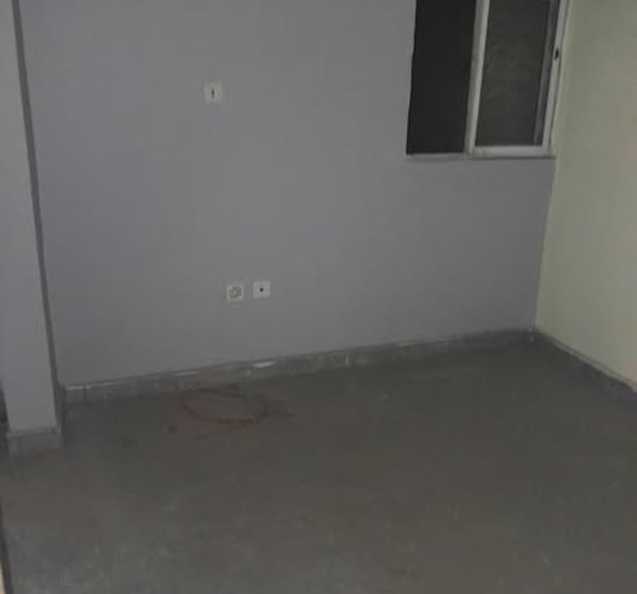 Studio à louer à Akwa, Douala