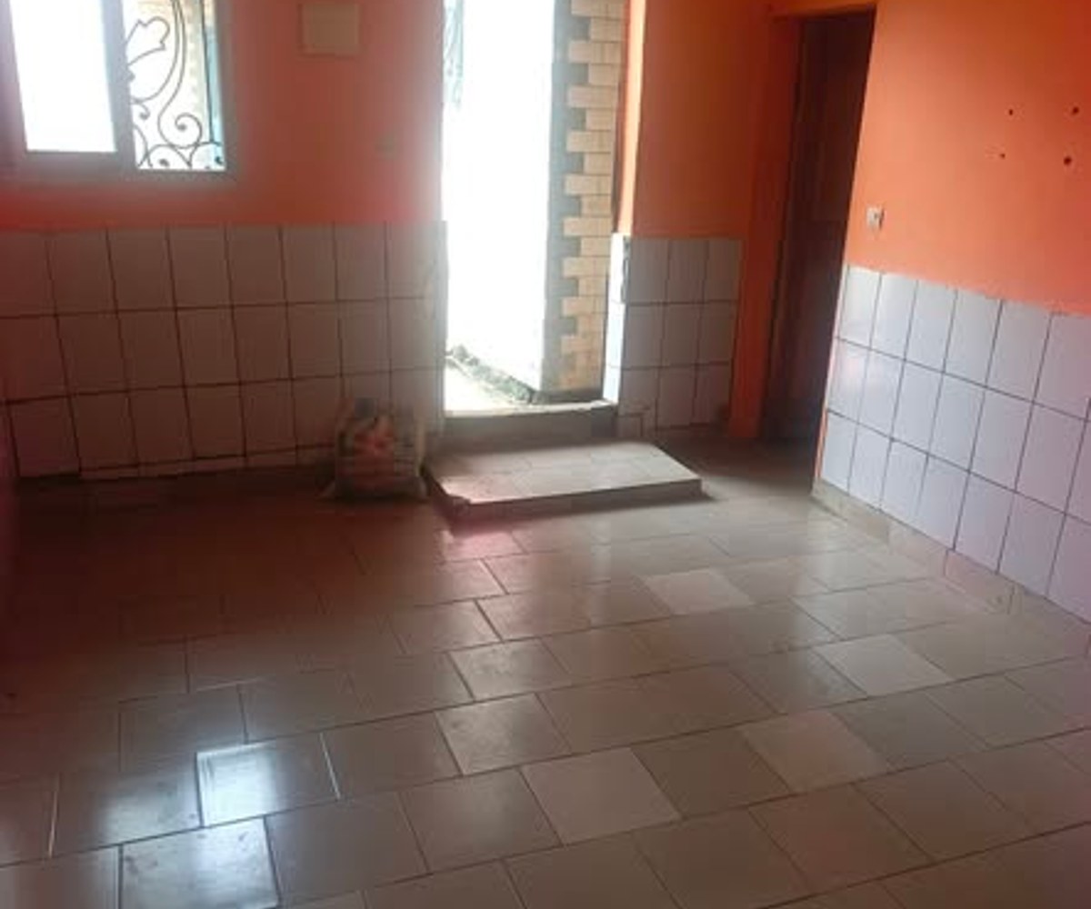 Studio moderne à louer à Logbaba