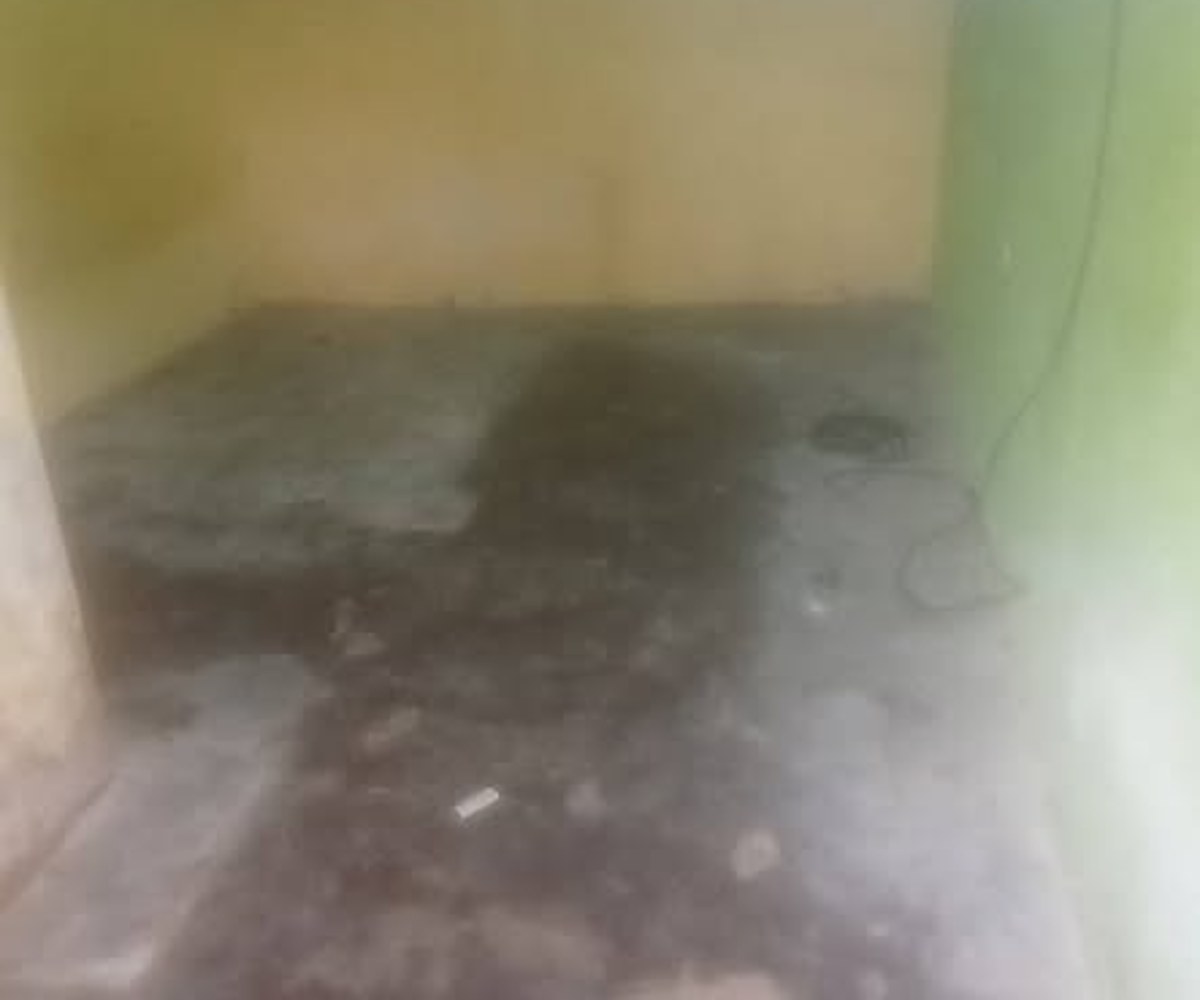 Chambre avec douche interne à louer - Beedi, Douala