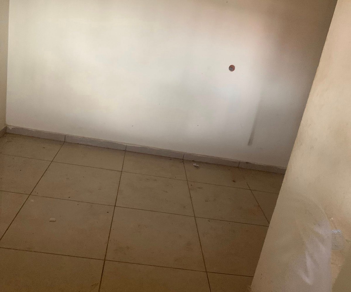 Appartement très spacieux 2 chambres 1 douche en nkoanbang chateau