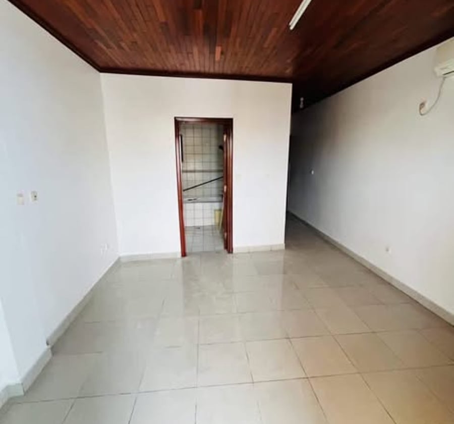 Magnifique appartement 3 chambres à louer - Bali, Douala