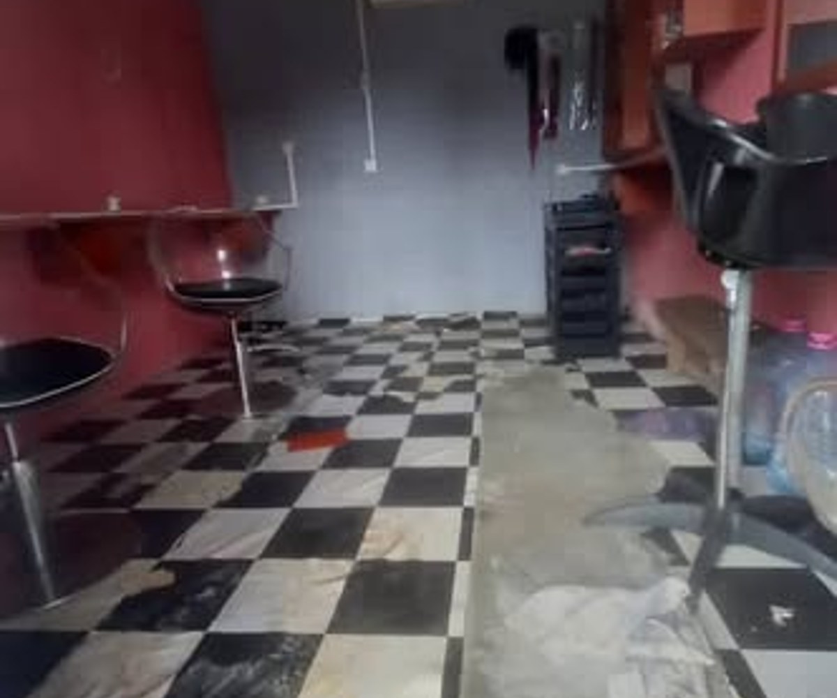 Boutique à louer - Cité des Palmiers, Douala