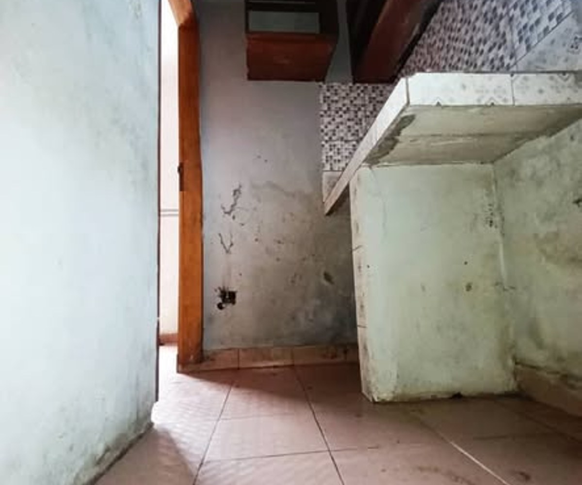 Chambre moderne à Nkolbong - 40 000 XAF/mois