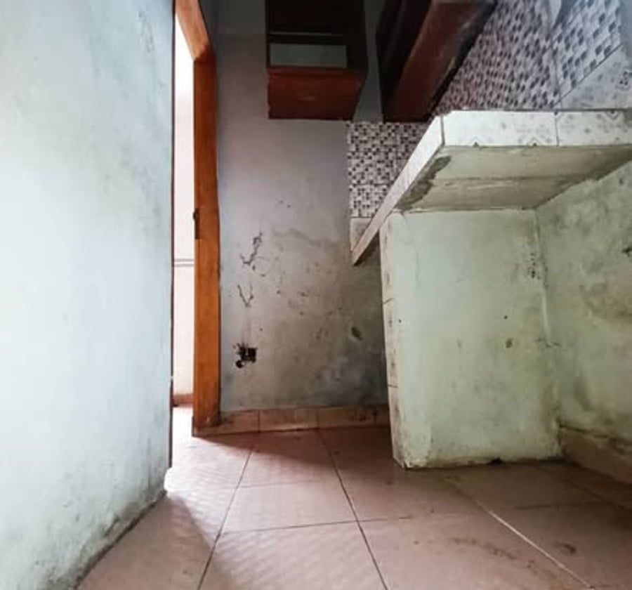 Chambre moderne à Nkolbong - 40 000 XAF/mois