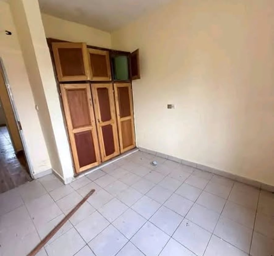 Vaste appartement VIP à louer à Nkolfoulou