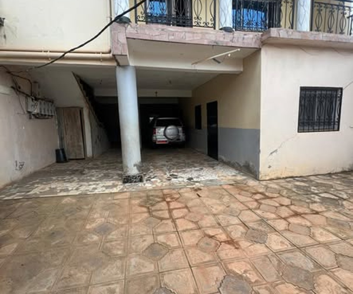 Appartement à louer à Mendong