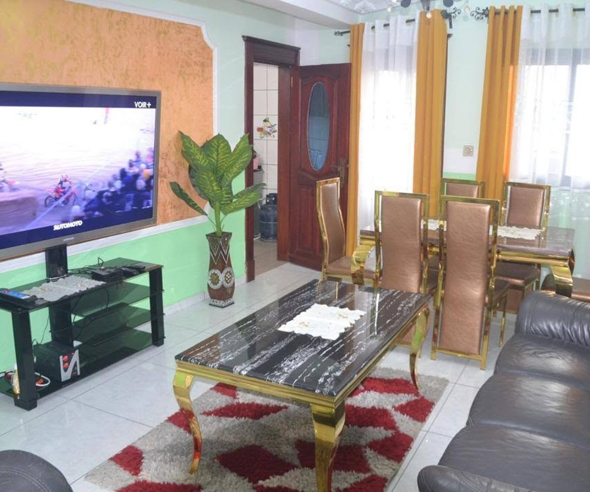 Studios et appartements meublés haut standing à Akwa, Douala