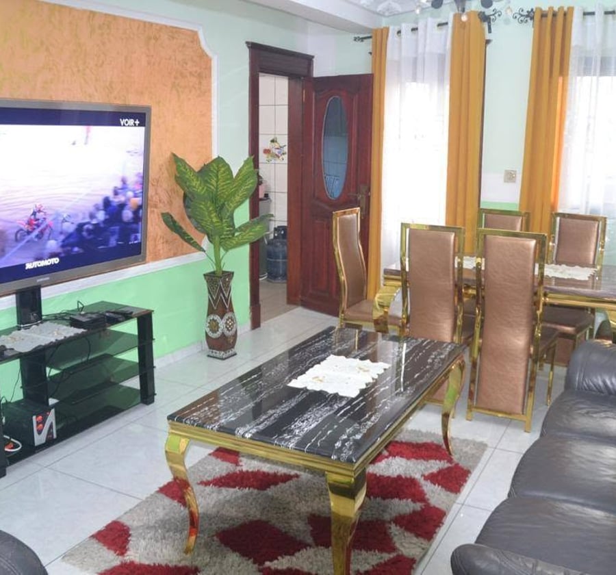 Studios et appartements meublés haut standing à Akwa, Douala