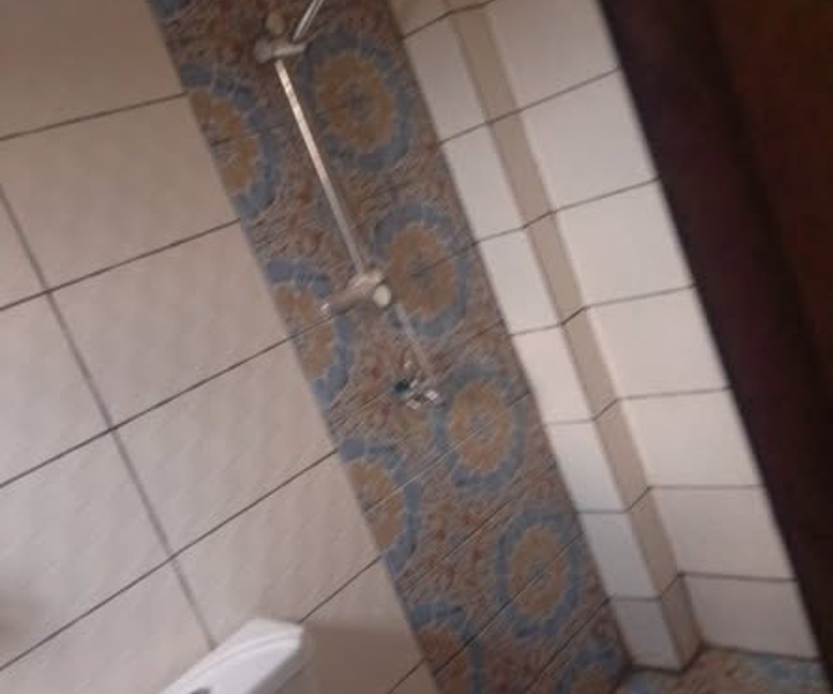 Studio staffé à louer à Awae Carrière