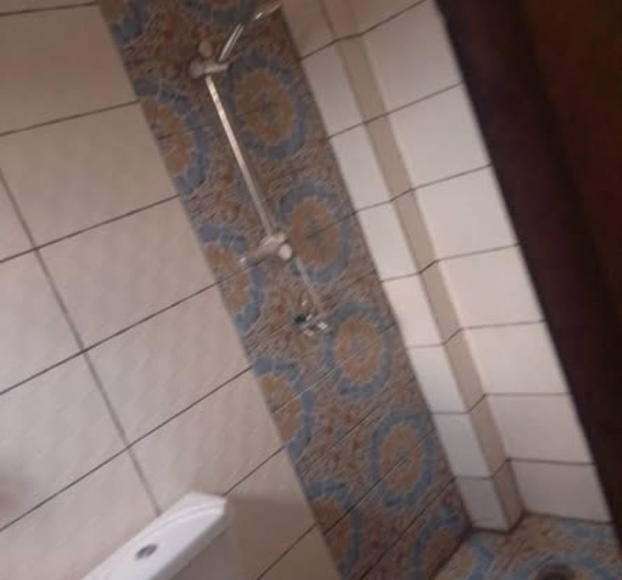 Studio staffé à louer à Awae Carrière