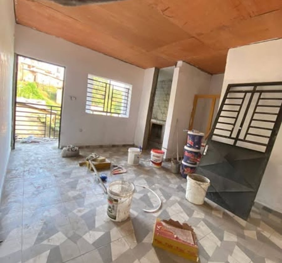 Vaste chambre moderne à Cité des Palmiers
