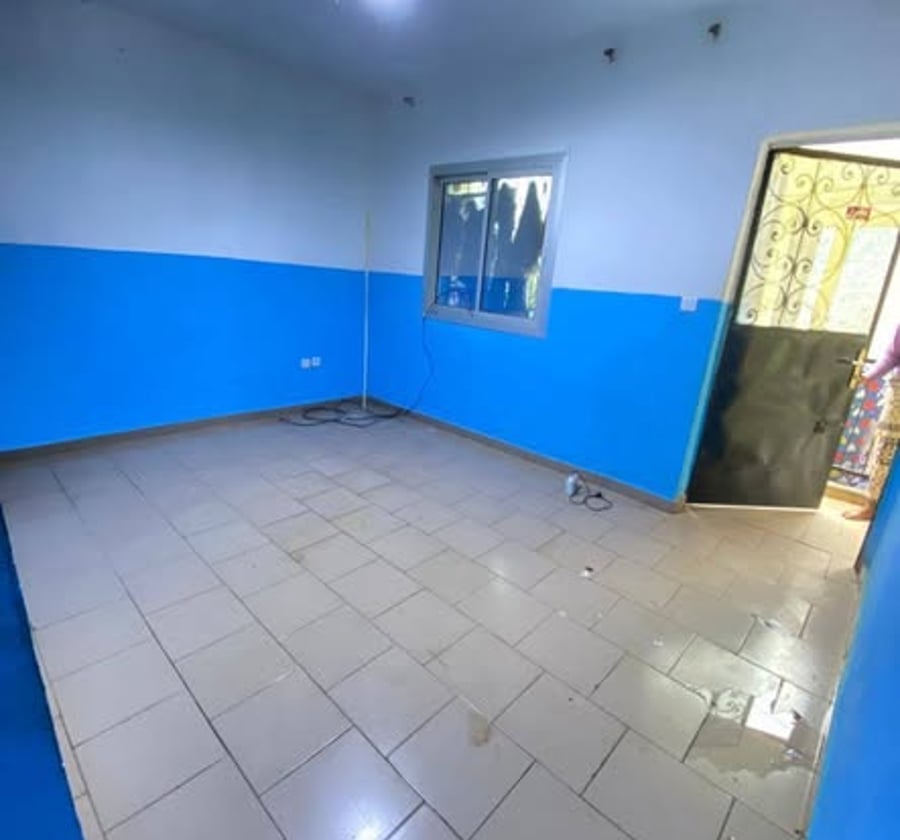 Studio moderne à louer à Etoug-Ebe