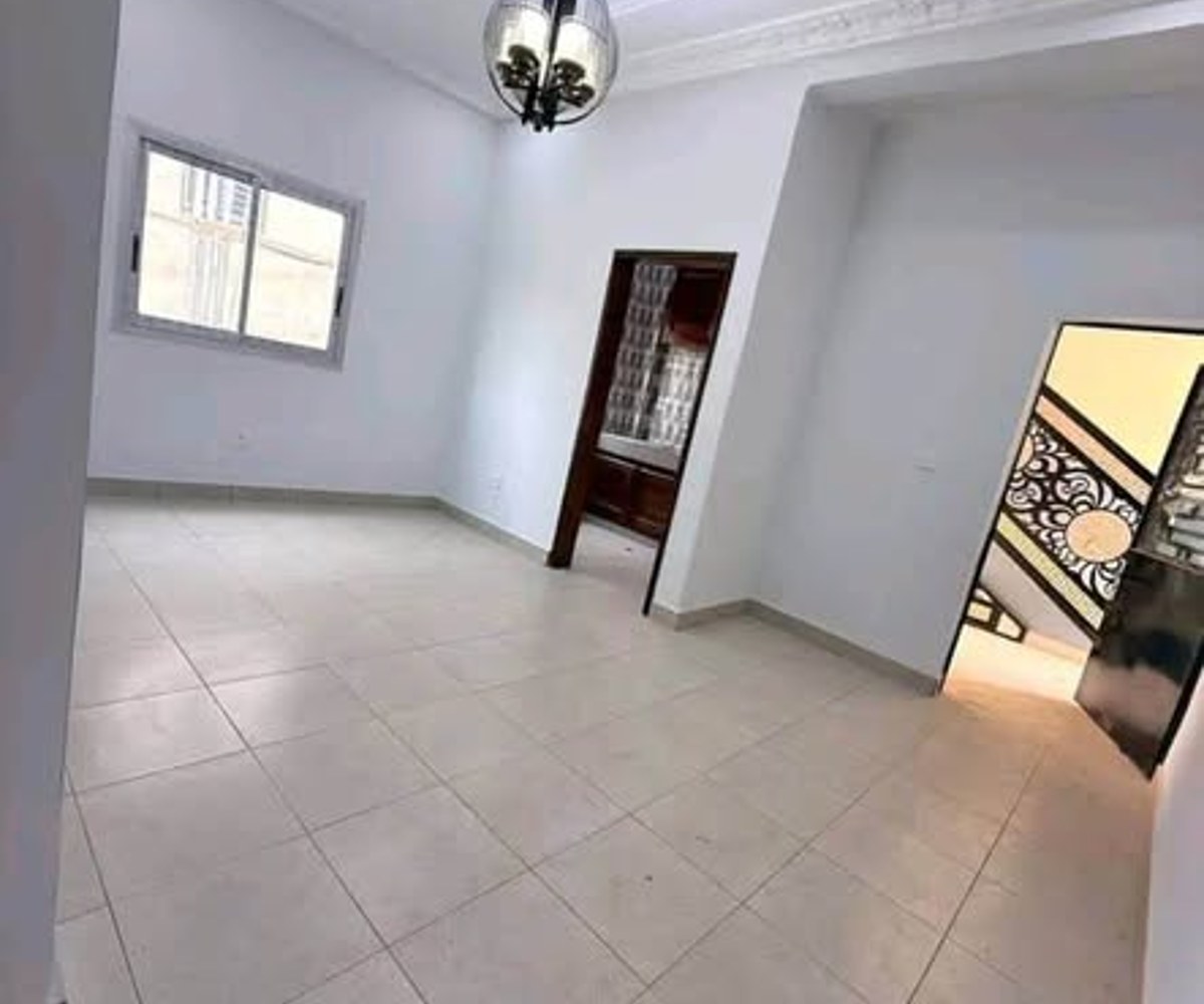 Studio moderne à louer à Nkoabang - 65 000 FCFA/mois