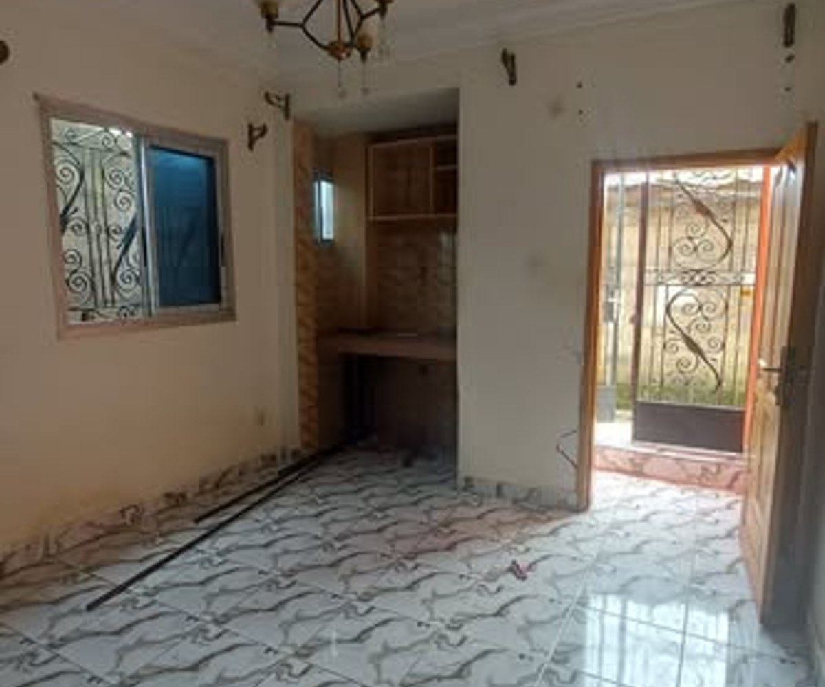 Studio moderne staffé à Dakar, Douala