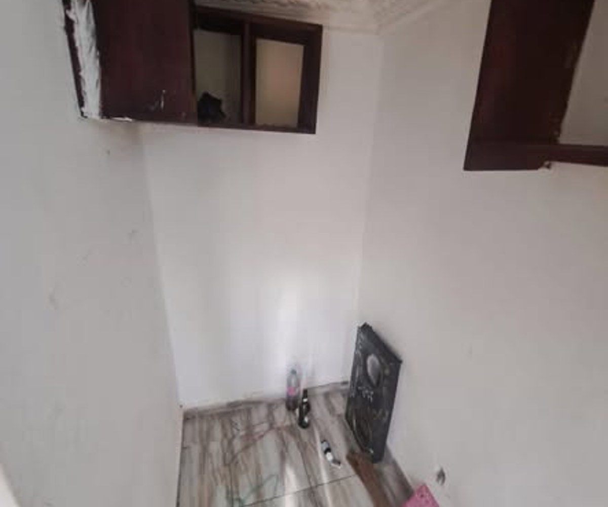 Chambre moderne à Fokou, Nkoabang
