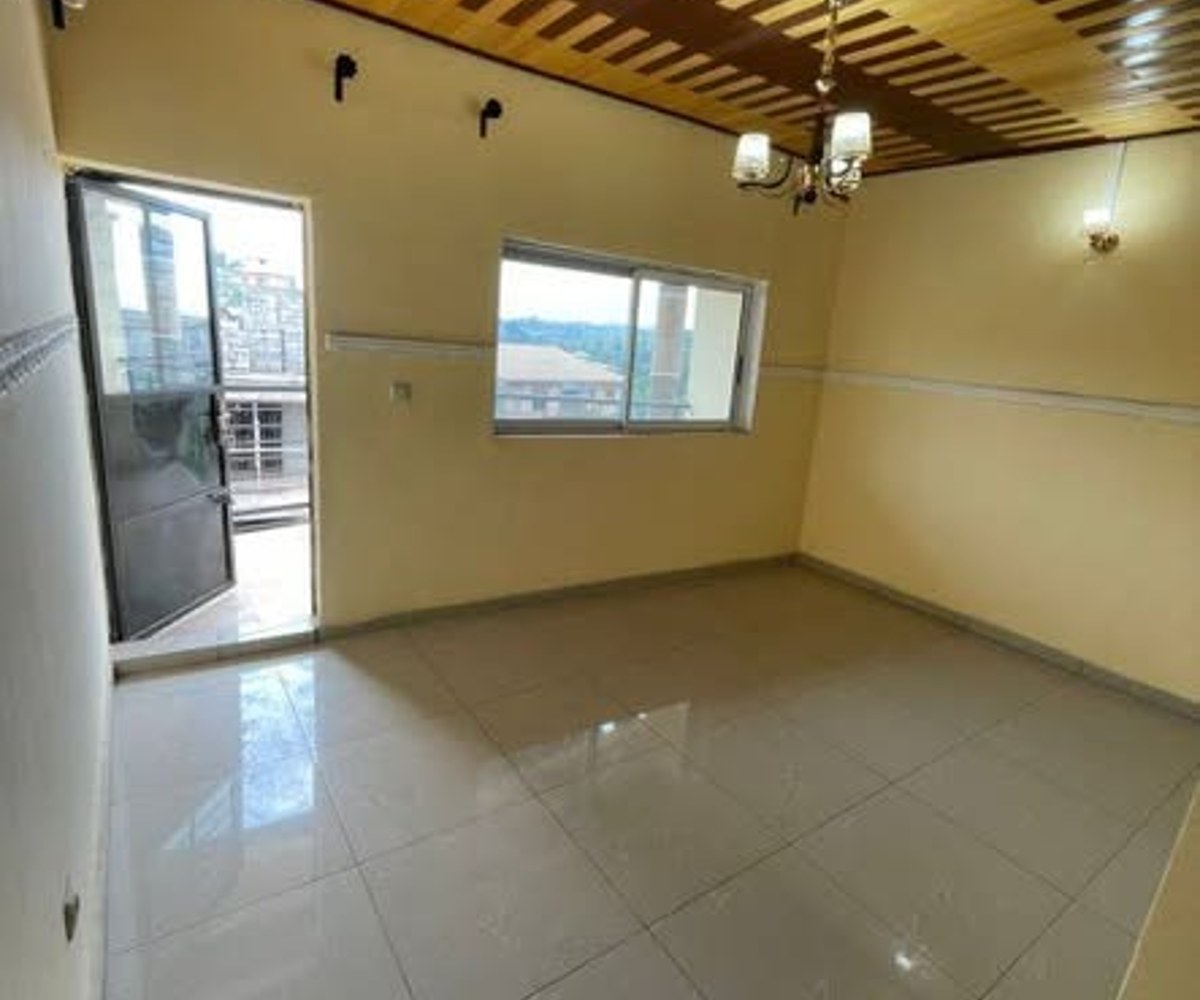 Chambre moderne 3 pièces à Nlongkak, Yaoundé