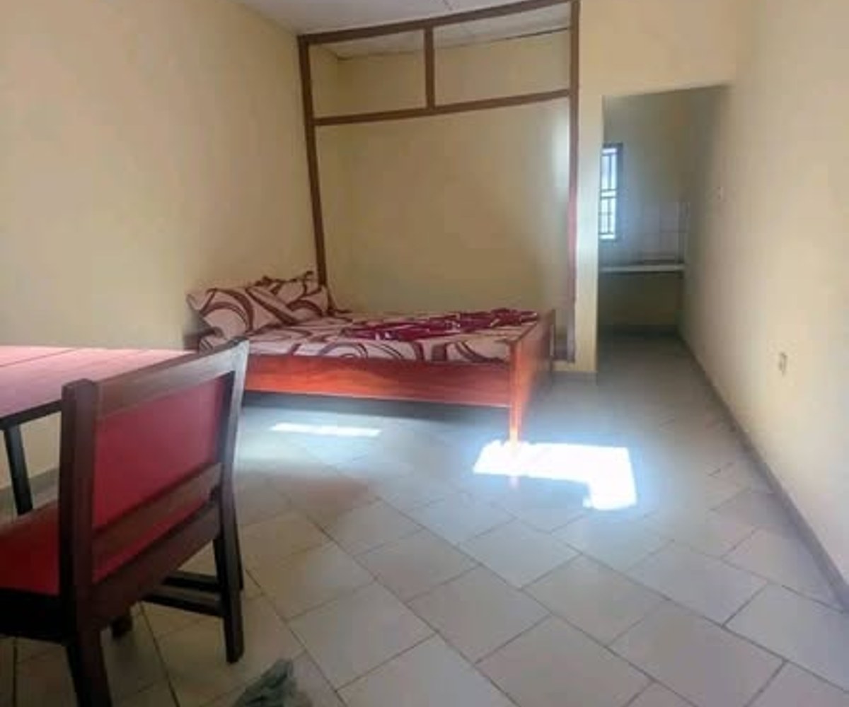 Chambre moderne à louer à Bonamoussadi - Carrefour Maçon