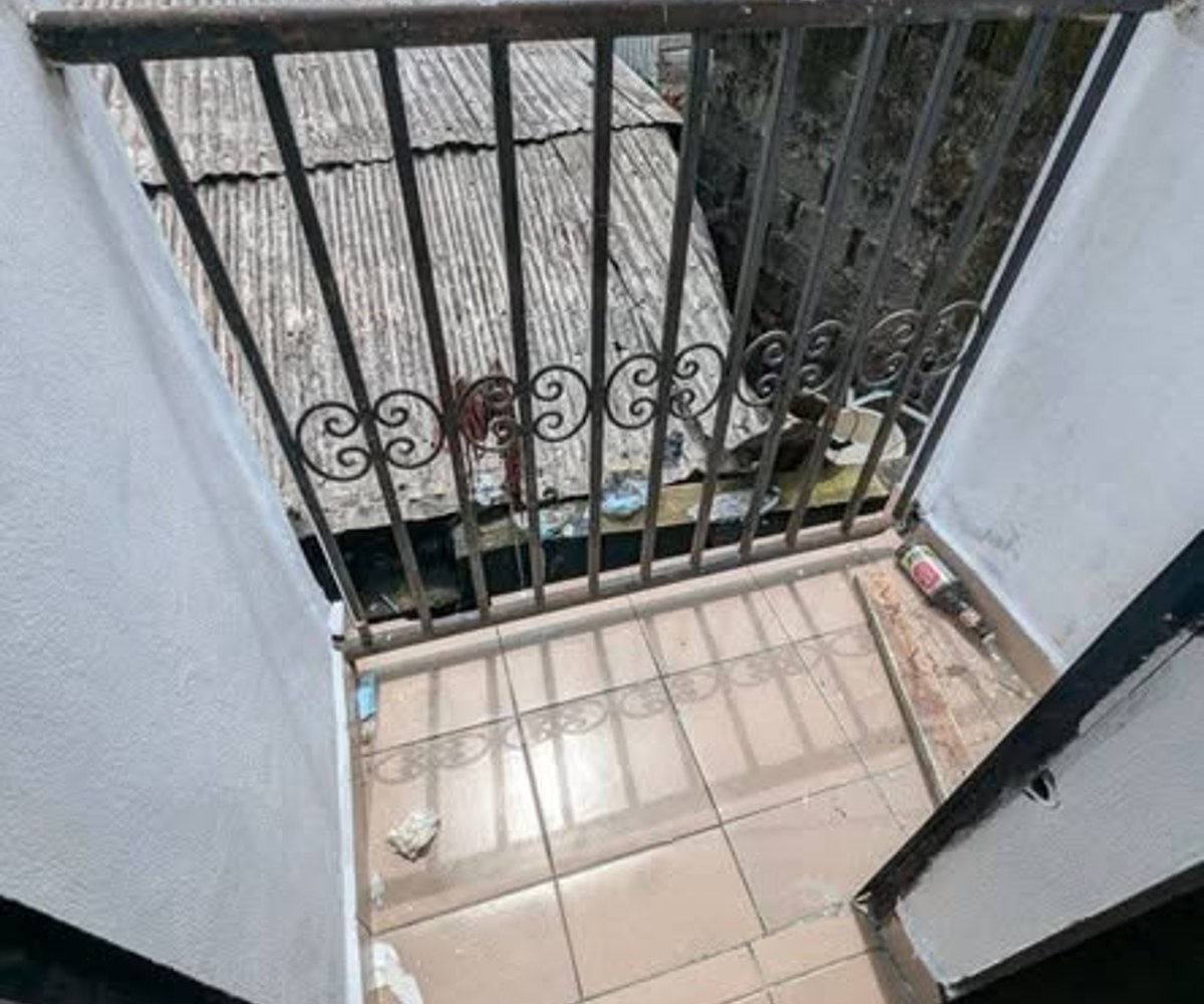 Chambre moderne avec balcon - Ange Raphaël Campus 2