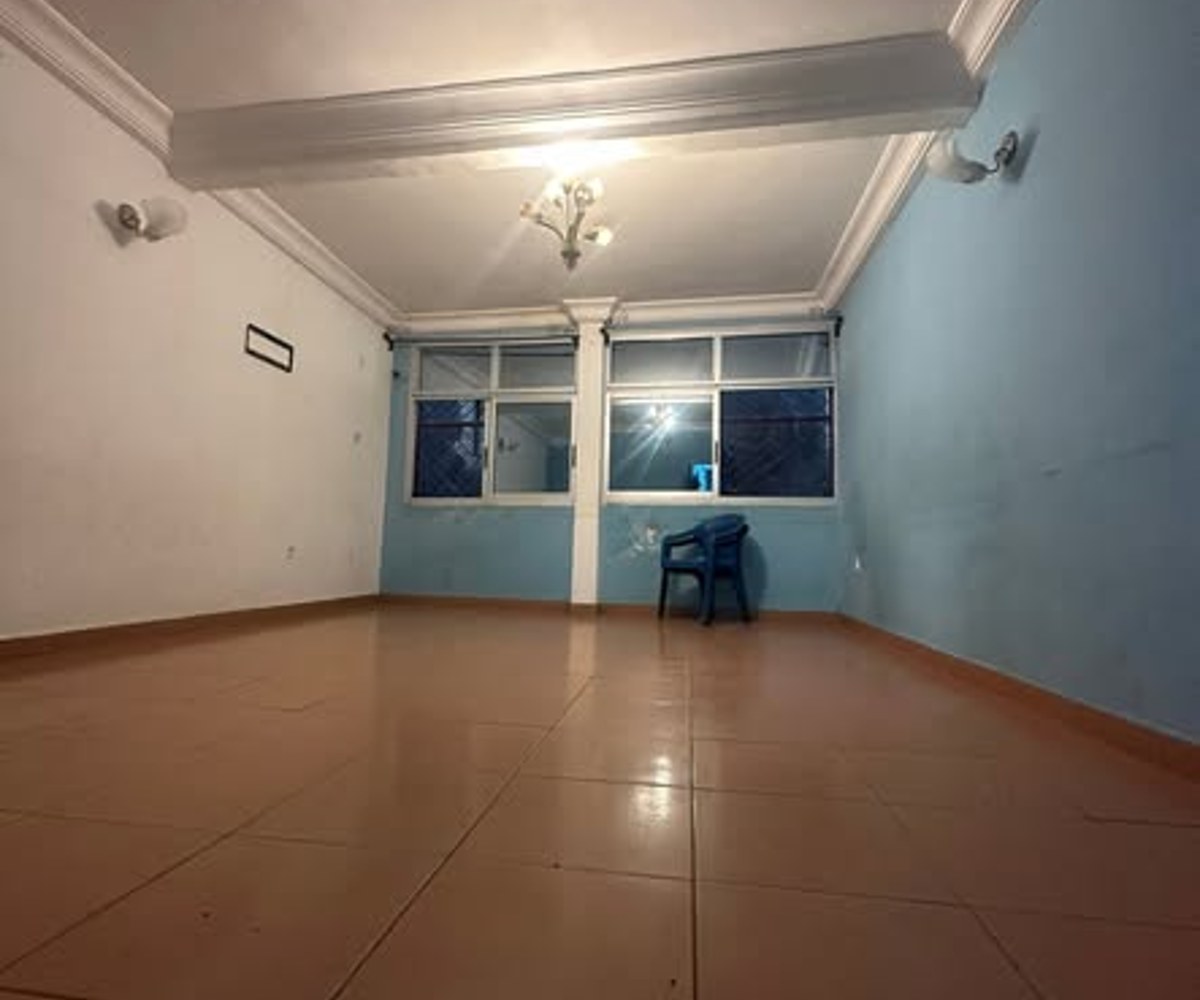 Appartement moderne 3 chambres à Akwa Nord