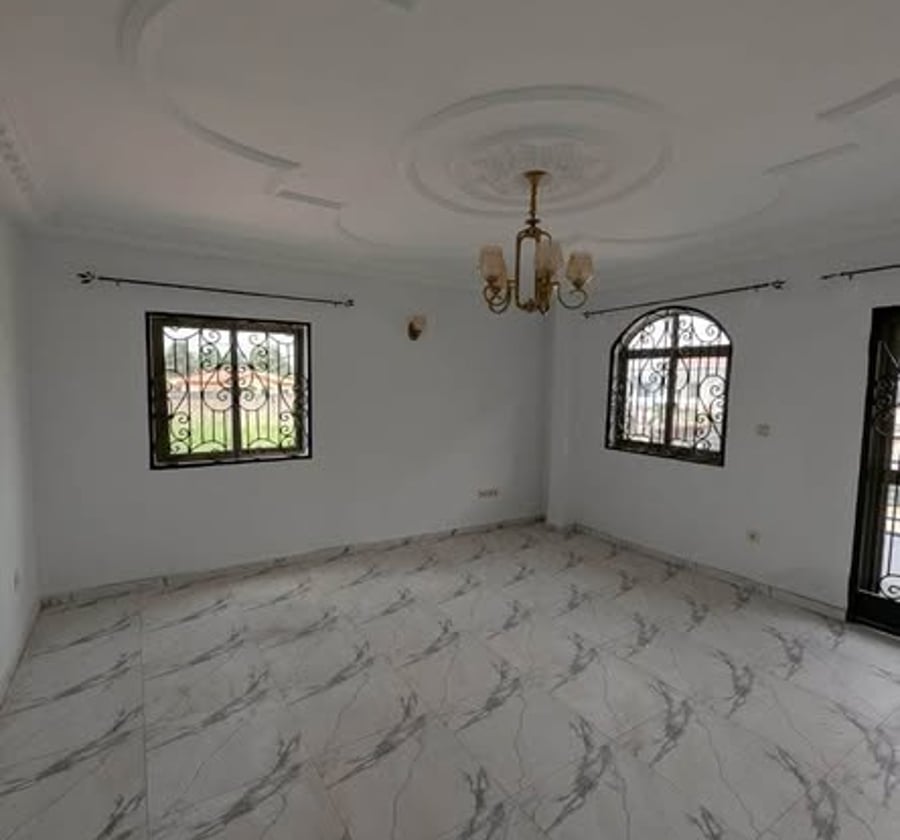 Appartement moderne à louer - Odza
