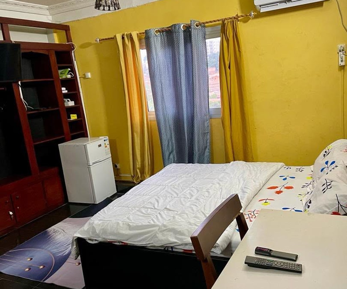 Chambres et studios meublés à Bastos – Yaoundé