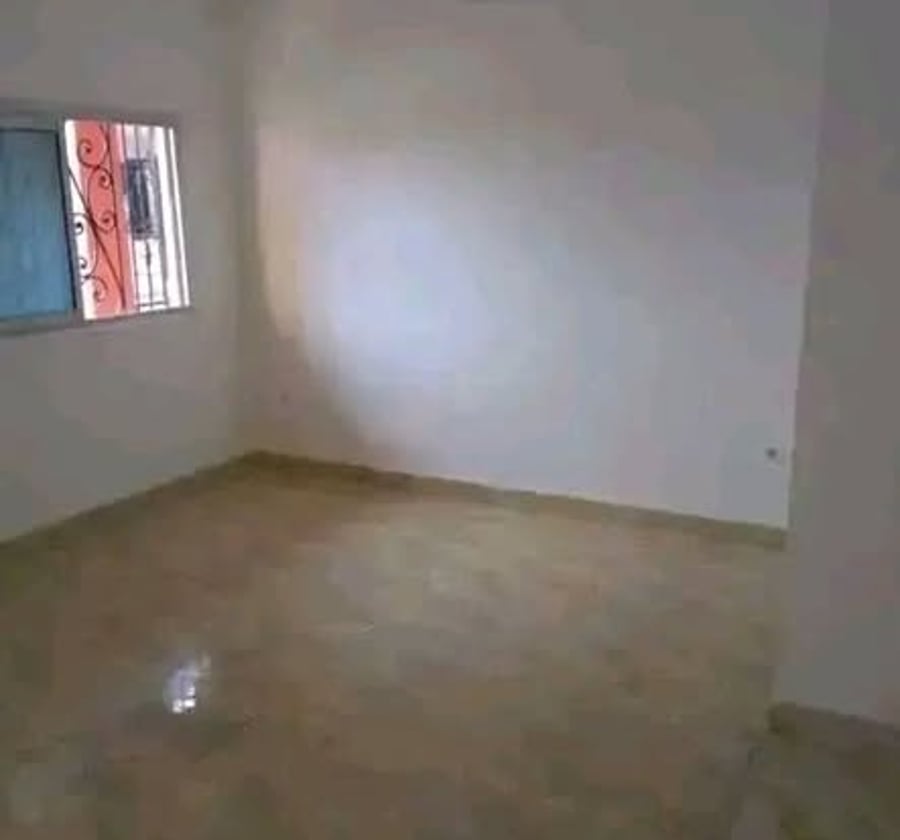 Grand studio moderne VIP à louer à Nkoabang