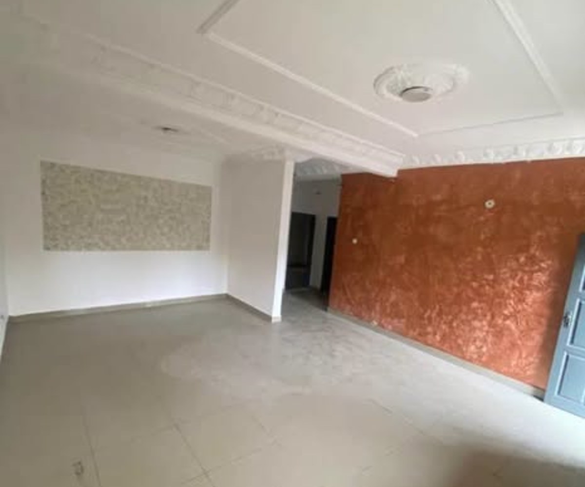 Appartement moderne à Yassa, Douala - 2 chambres, 2 douches