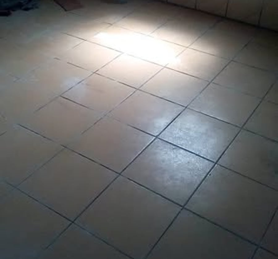 Chambre simple à louer à Ndogbon