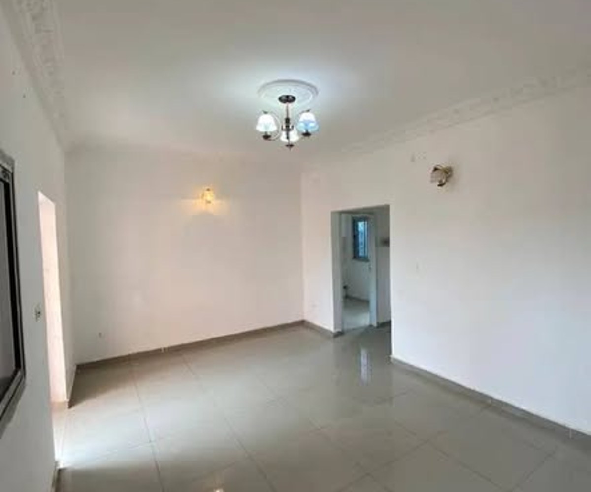 Grand studio moderne à louer à Yaoundé Ahala Obamongola