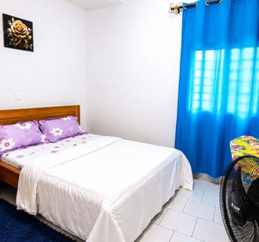 Studio prestige à Biyem-Assi – 15 000 F/nuit