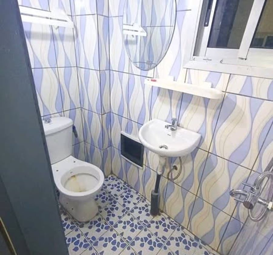Chambre moderne à louer - Biyem-Assi, Yaoundé