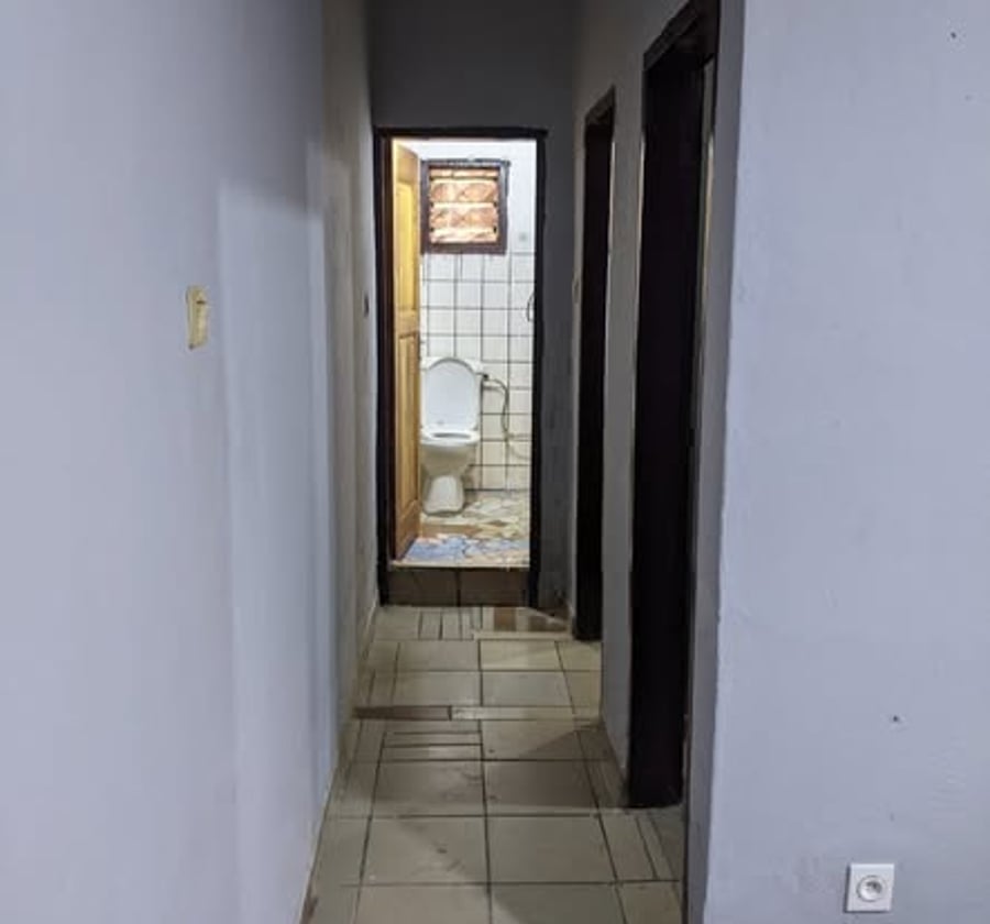 Vaste studio moderne à louer à Damas, Yaoundé