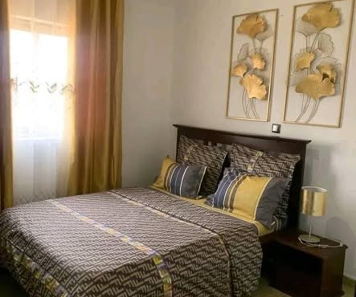 Appartement et studio meublé climatisé (Titi garage)