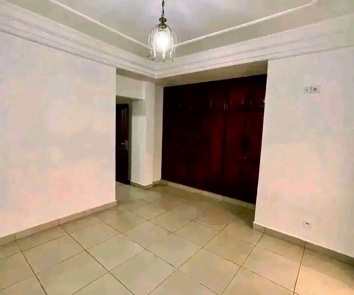 Appartement 2 chambres - Bastos, Yaoundé