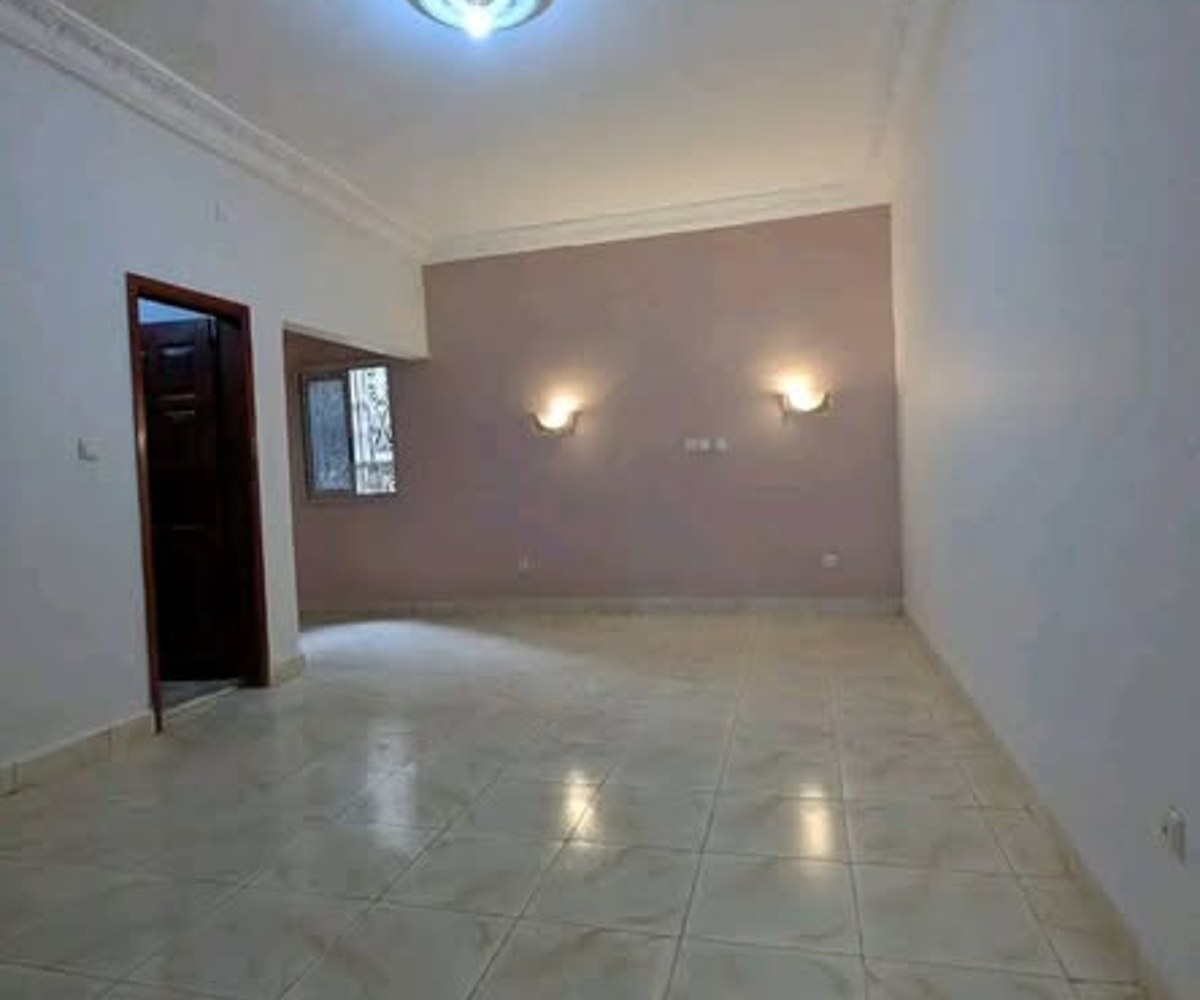 Grand appartement à louer - Odza, Yaoundé