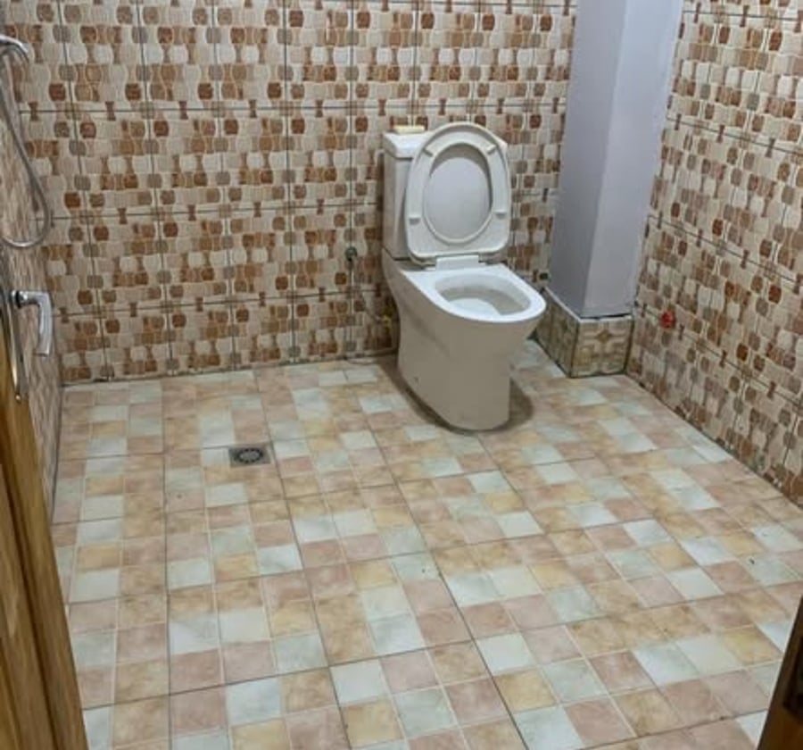 Studio moderne neuf à Yatchika, Yassa - Douala