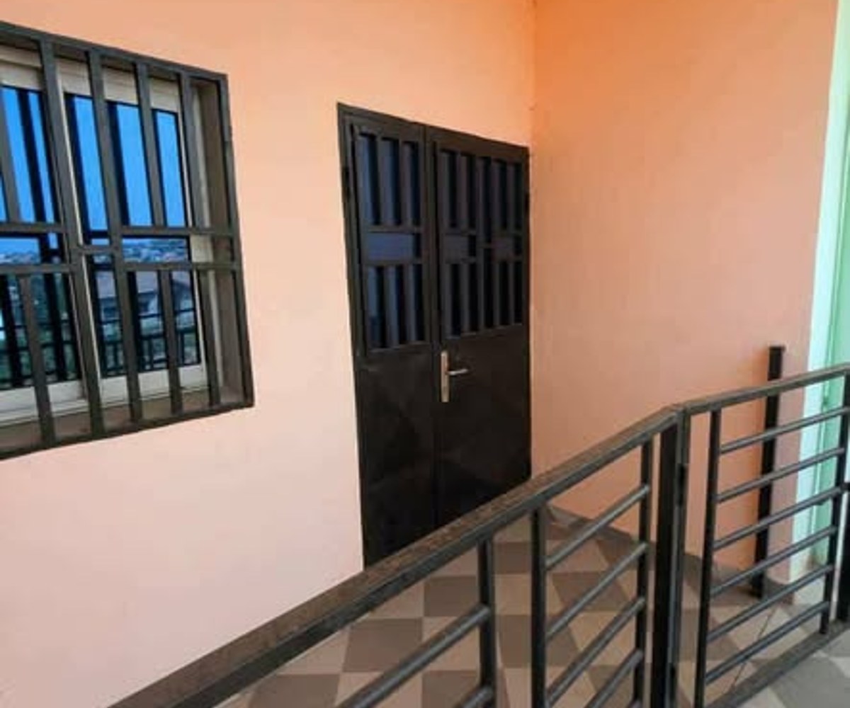 Studio moderne à Nkoabang